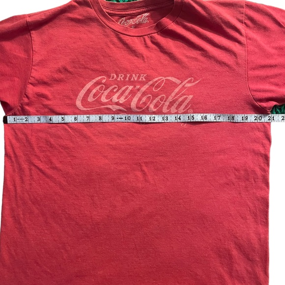 Coca-Cola t-shirt Medium - Picture 3 of 6